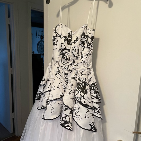 Prom dress - Picture 6 of 8